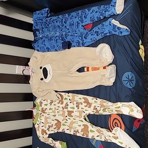 Baby 3 piece bundle pajamas size 12 months